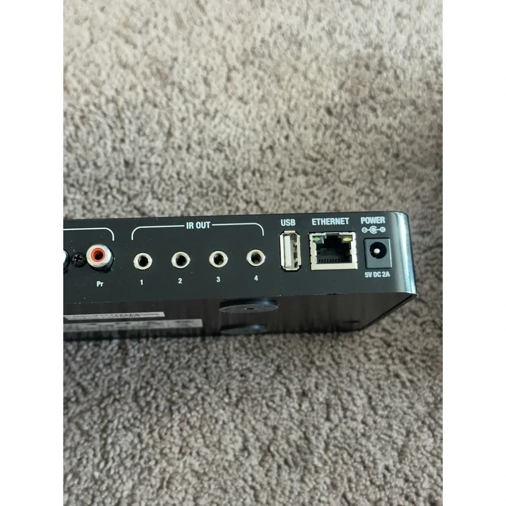 Control4 Smart Home Controller C4-HC200B-E-B Wi-Fi Ethernet USB AV RCA Outputs